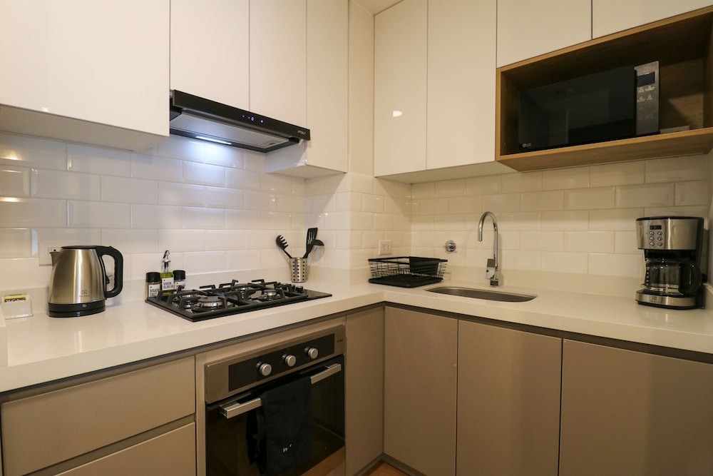 w Group-friendly 3BR w Balcony in Miraflores