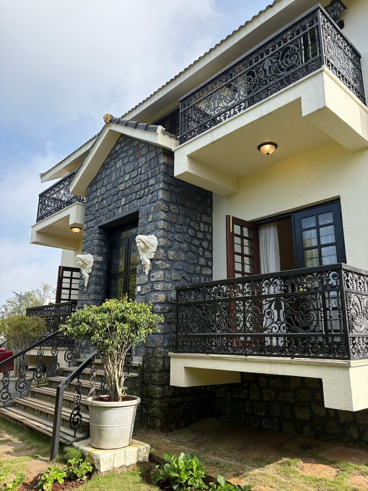 Lynton Resorts