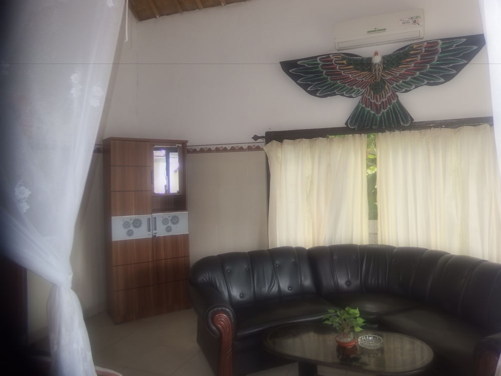 Bukit Indah Home Stay