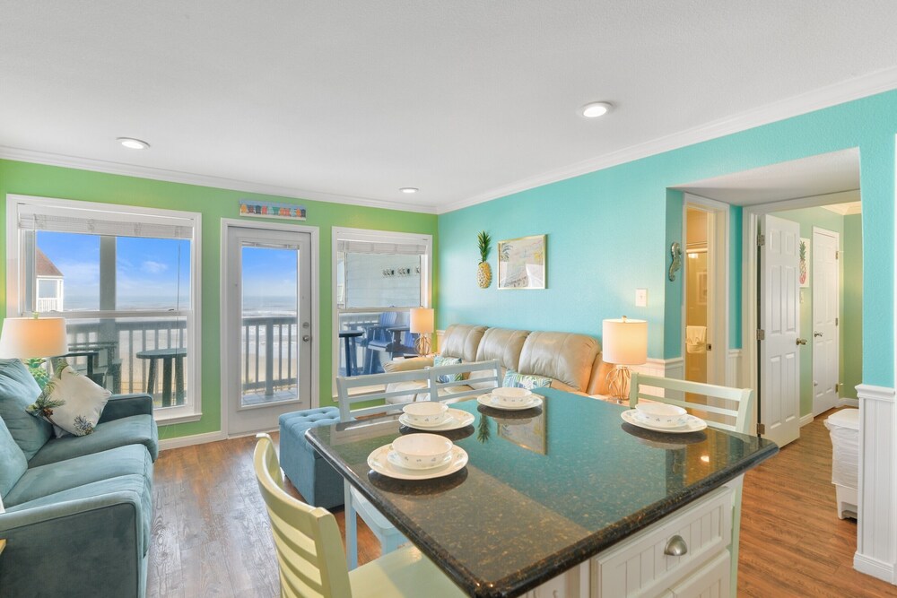 Seascape 1313 2 Bedroom Condo
