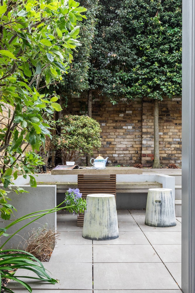 Fentiman Road II by Onefinestay