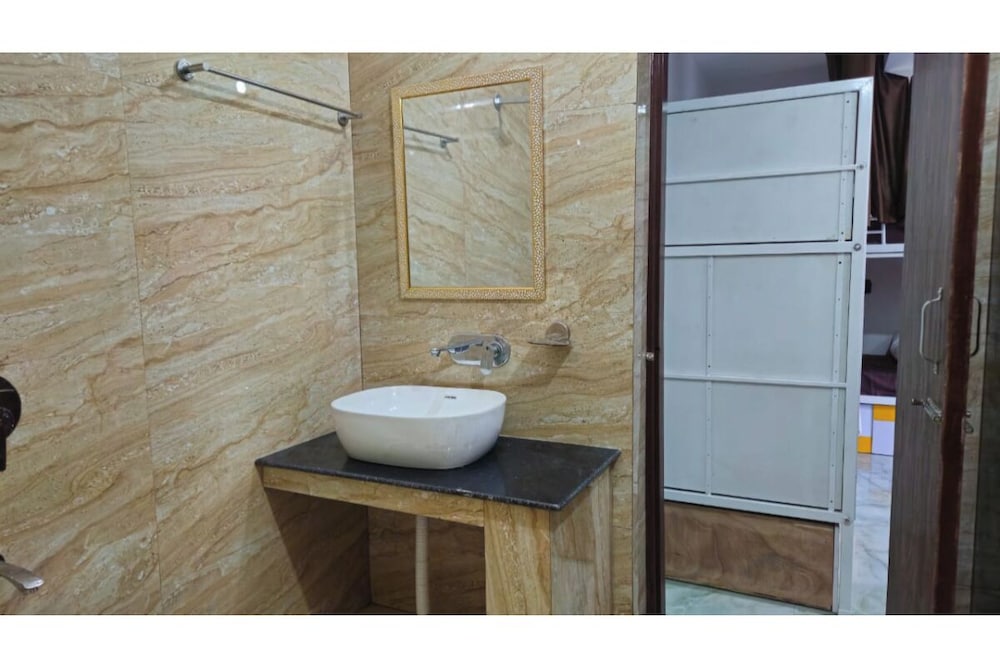 Camel S Backpackers Hostel