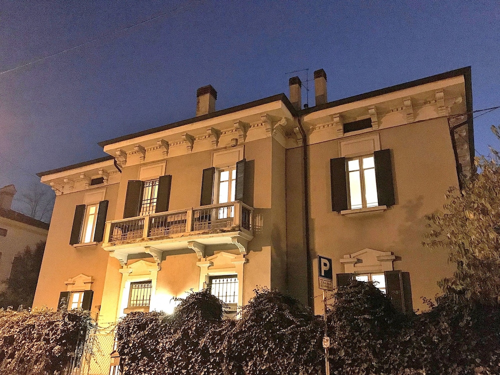 Photo 37