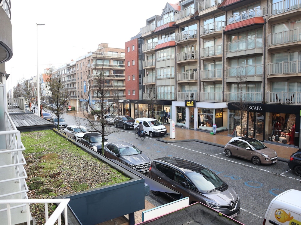Apartment in Nieuwpoort Near the Beach