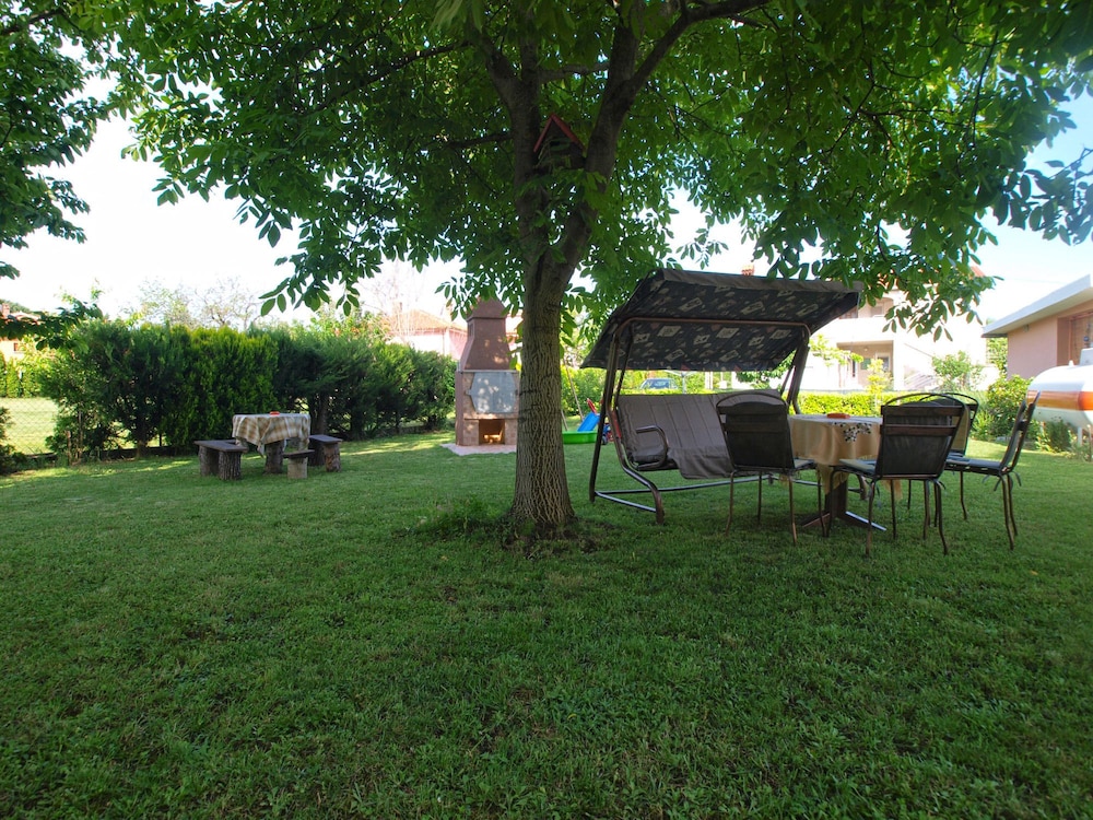 Photo 29