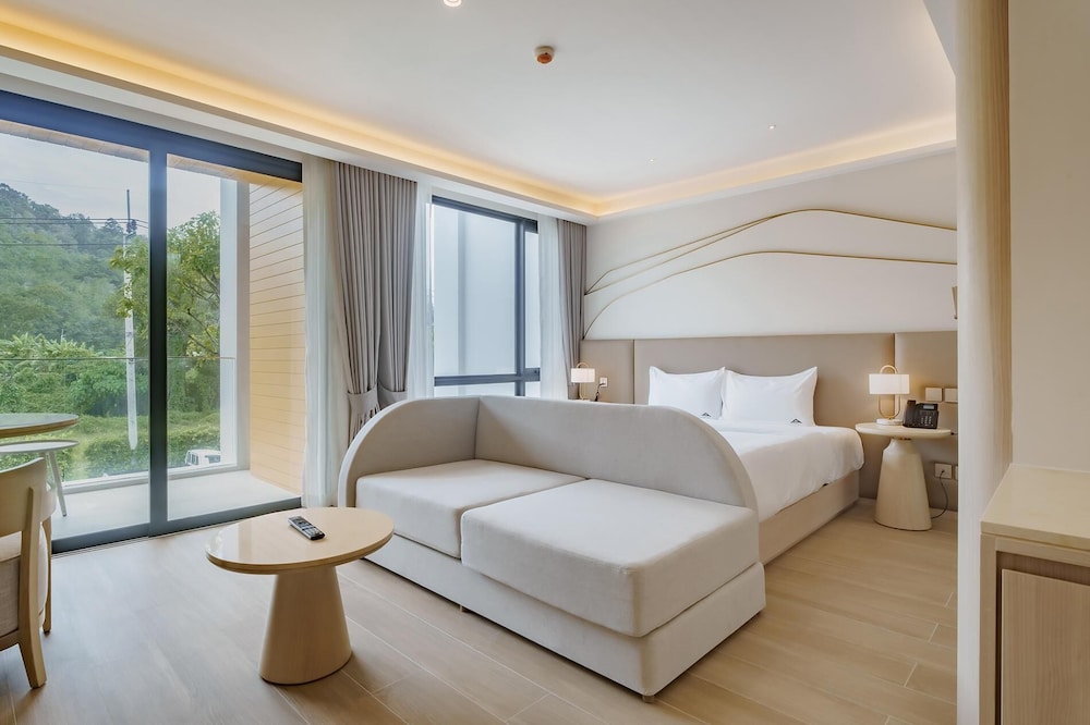 Wyndham Gardens Elegant Studio, Forrest View 2228