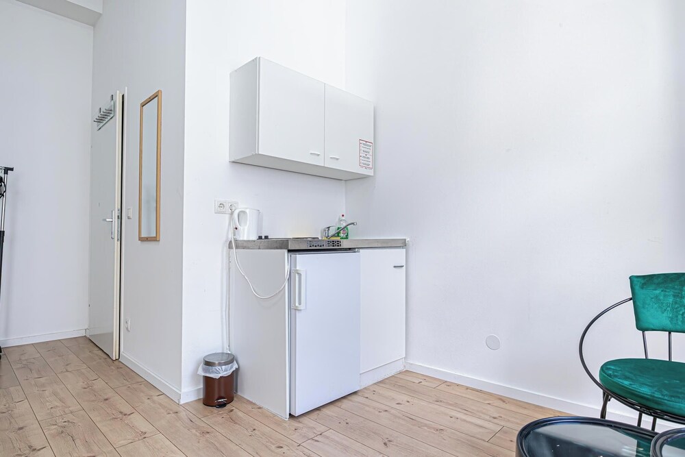 8 Studios with Terrace in Margareten