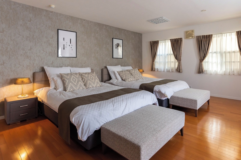 Bijou Suites AI PREMIUM