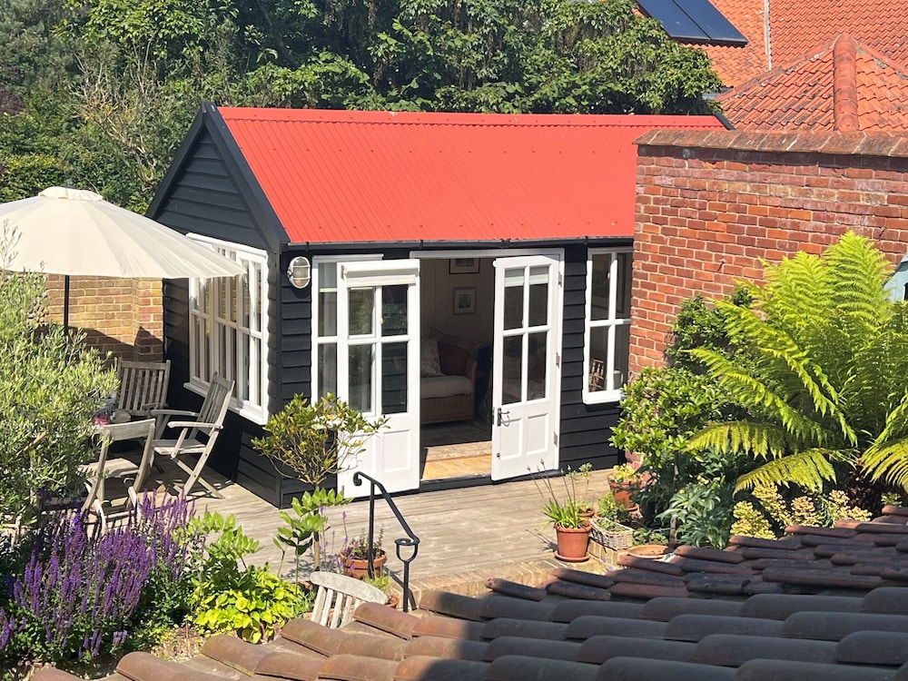 Beta Cottage