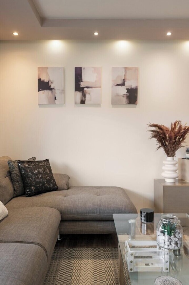Zen Luxury Studio