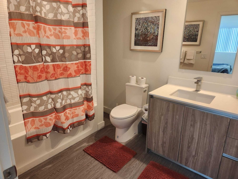Urban Chic Apart-Hotels in Central LA