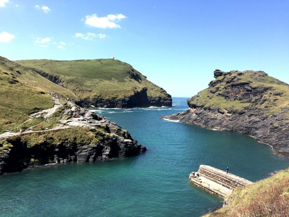 Charming Fully-equipped 3-bed Cottage nr Boscastle view 4