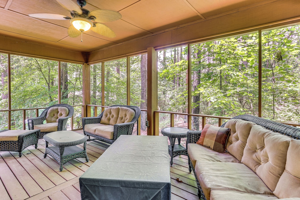 Pickwick Lake Cabin w/ Private Marina Access
