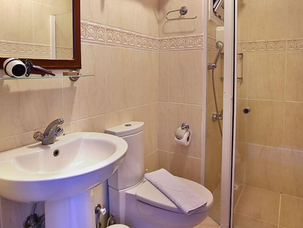 Bozcaada Fahri Otel - Image 20