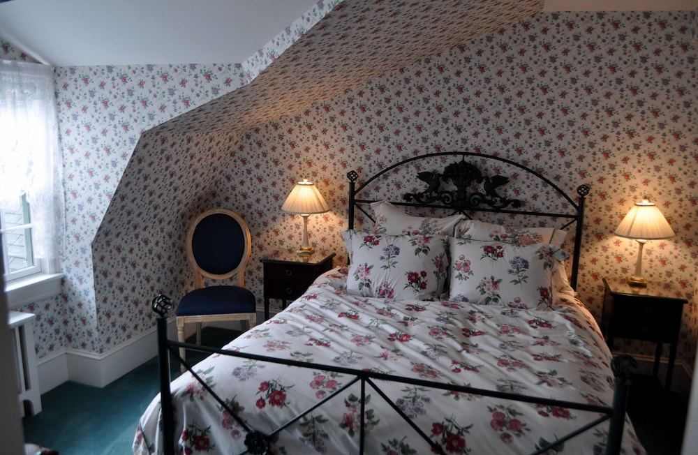 Bar Harbor Vacations - Stone Throw Cottage - Property Image 25