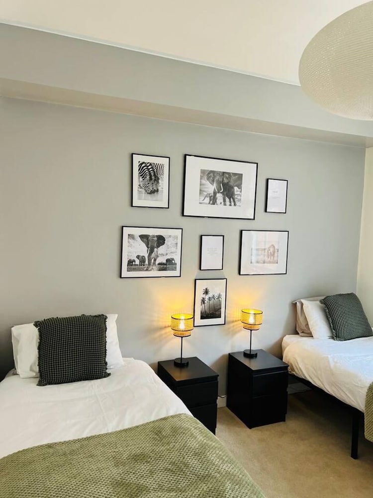 Modern City Center 2 Bedroom Apartment view 2