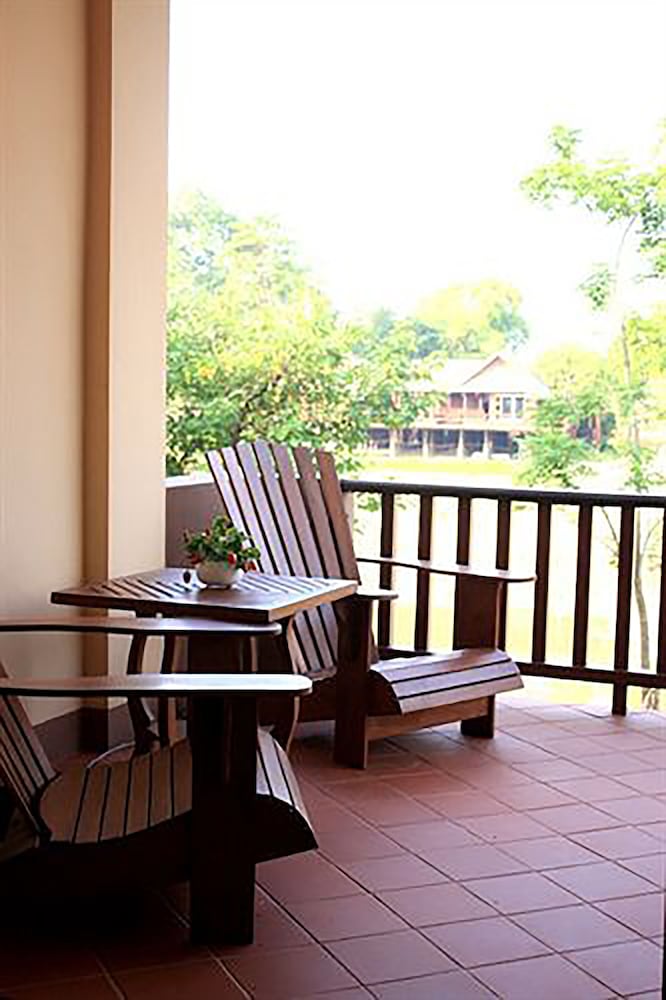 Villa San Pee Seua