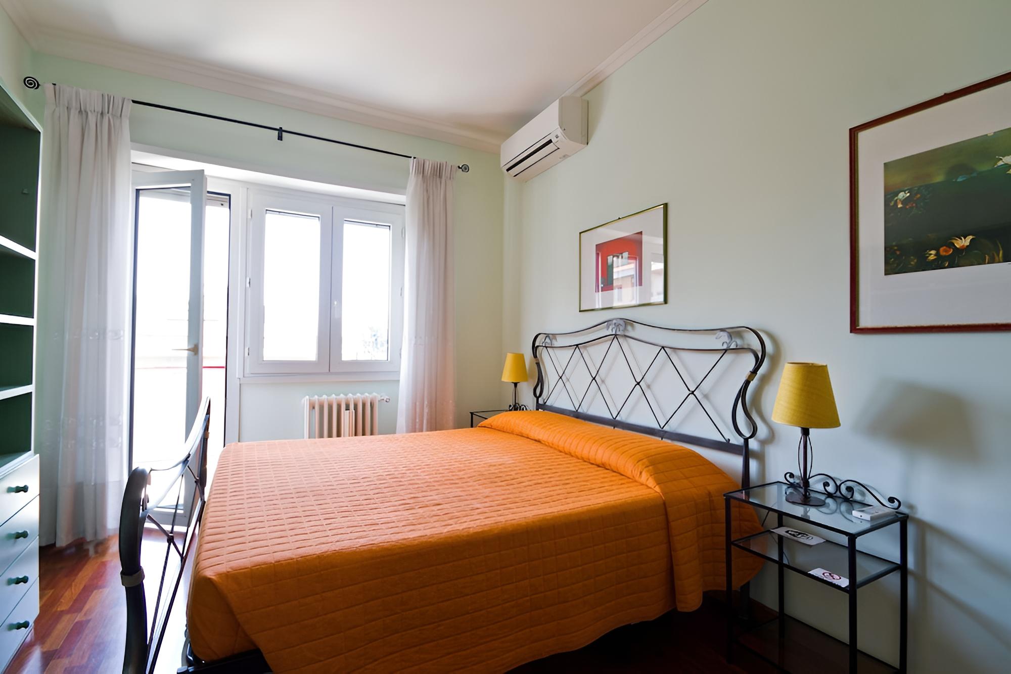 B&B Davila 25