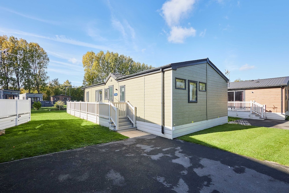 Host Stay Bridgewater Lodge