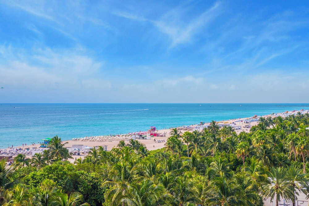 Luxury Vacation Rentals in South Beach by LRMB