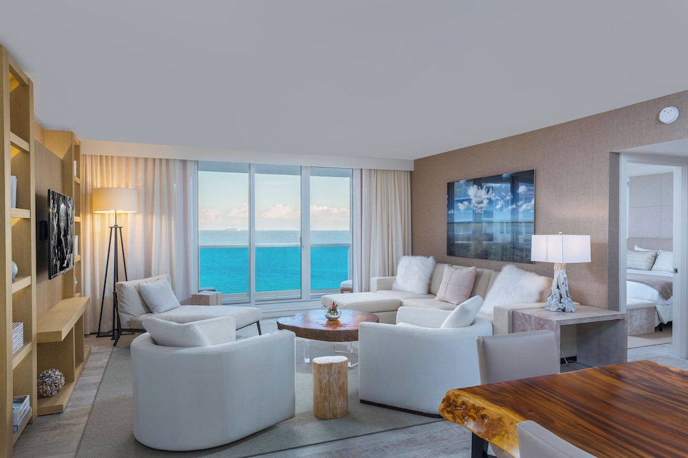 Luxury Vacation Rentals at 1 Hotel & Homes by LRMB