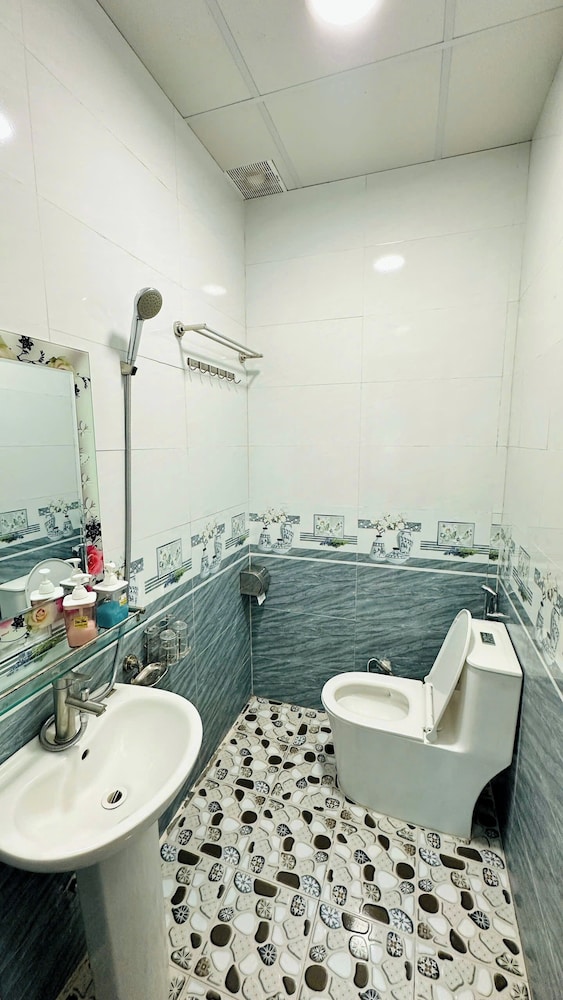 ToTo Chan Hotel