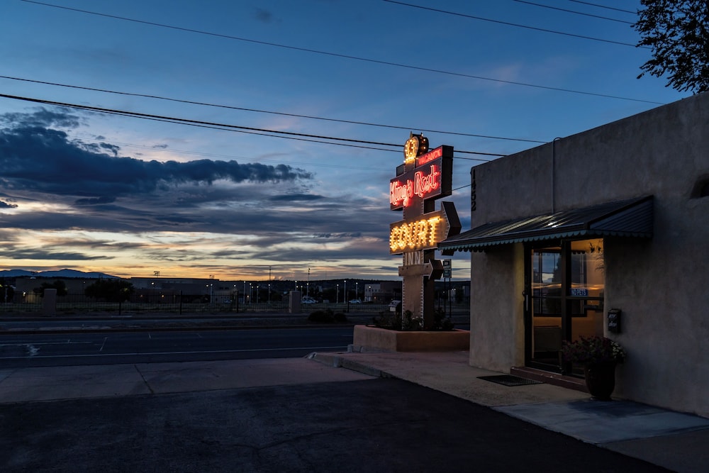 Santa Fe Vacations - King's Rest Court Inn - Property Image 12