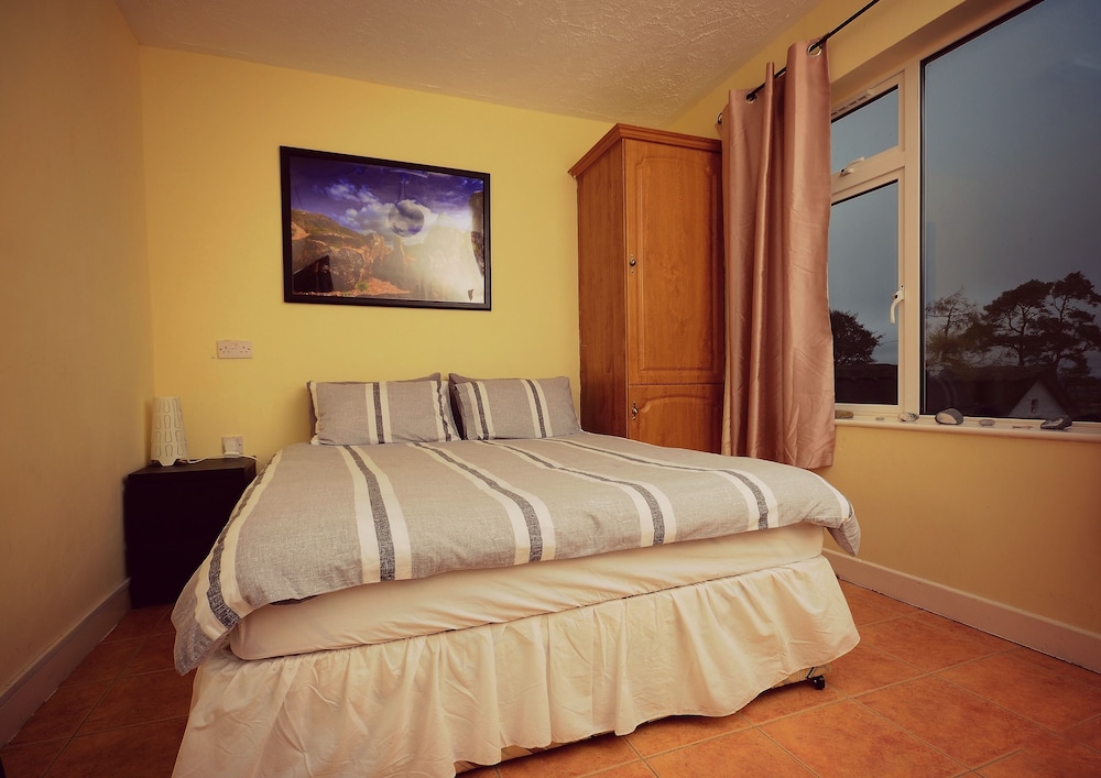 Loughcrew Megalithic Centre - Hostel