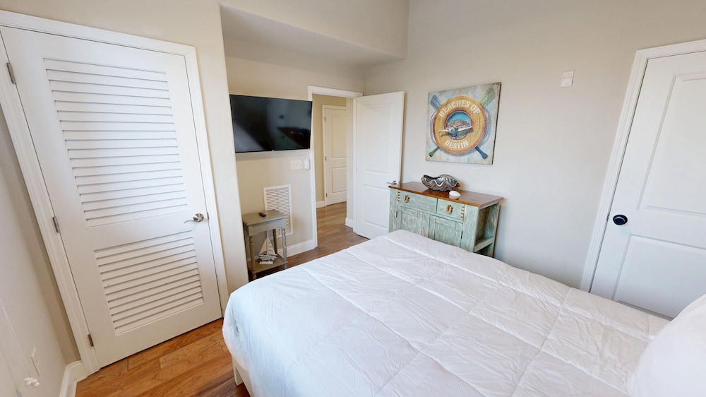 Alerio 301c 3 Bedroom Condo
