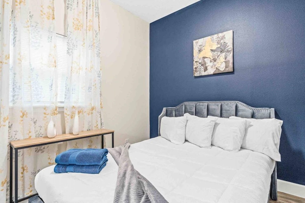 Super Posh- Sleeps 16 W Designs Near Disney