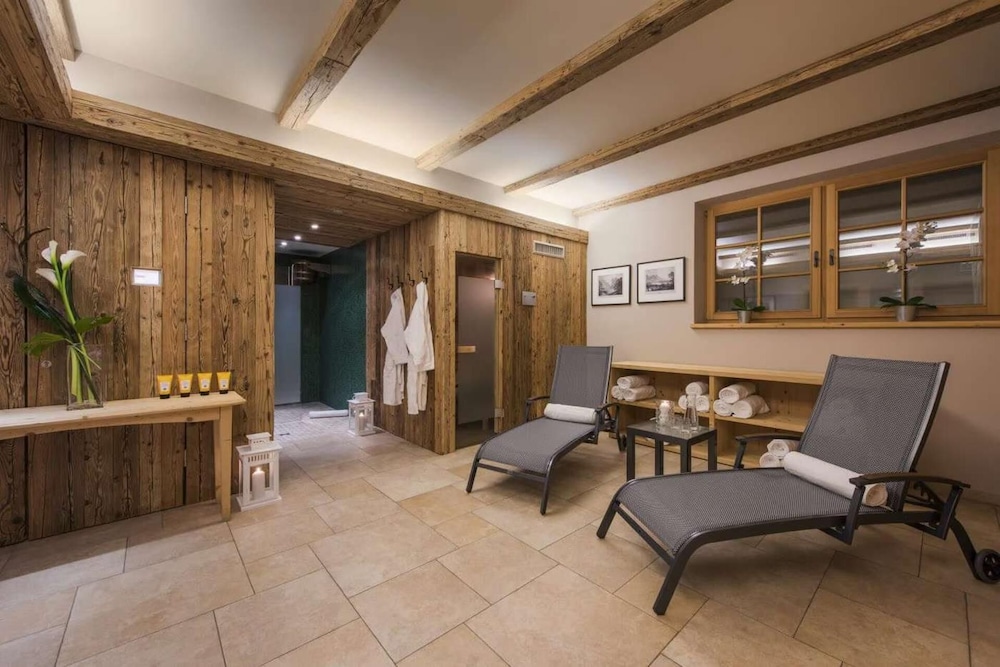Alpine Bliss Retreat in Sankt Anton