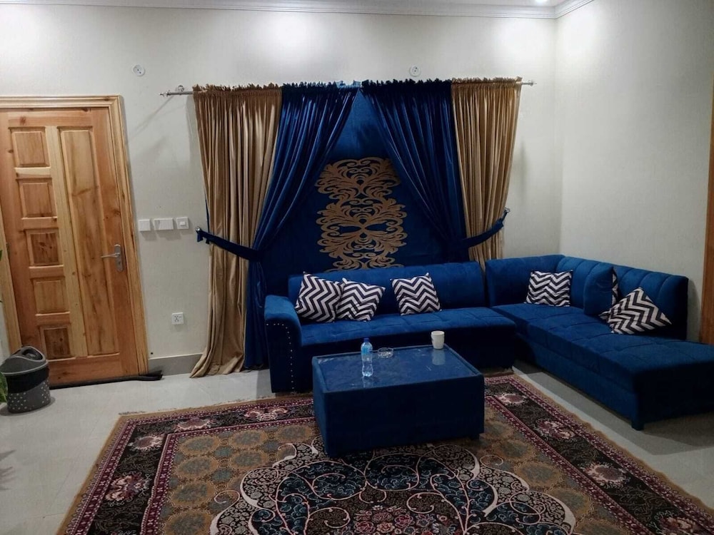 Royal Palace Guest House E-11 view 2
