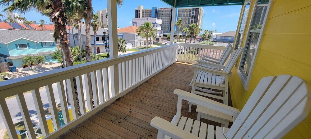 121 Snapper By The Sea 4 Bedroom Home