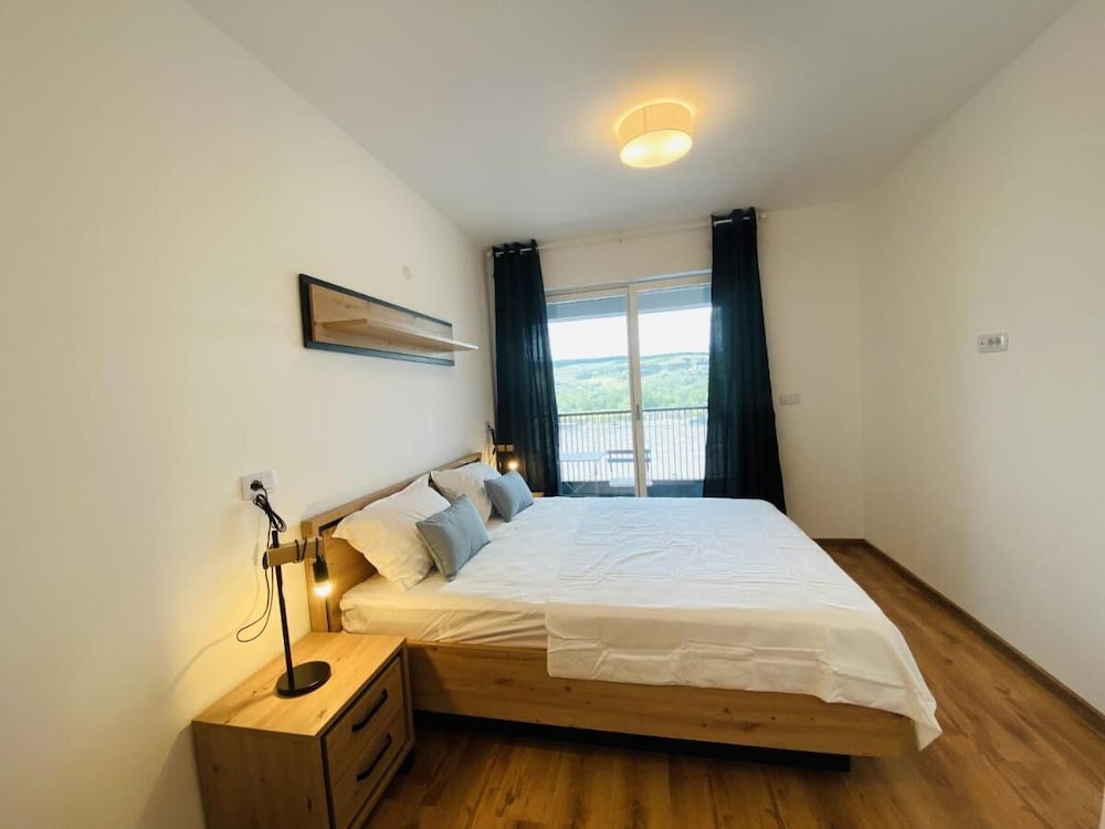 Deluxe Apartment with Balcony & Parking view 5