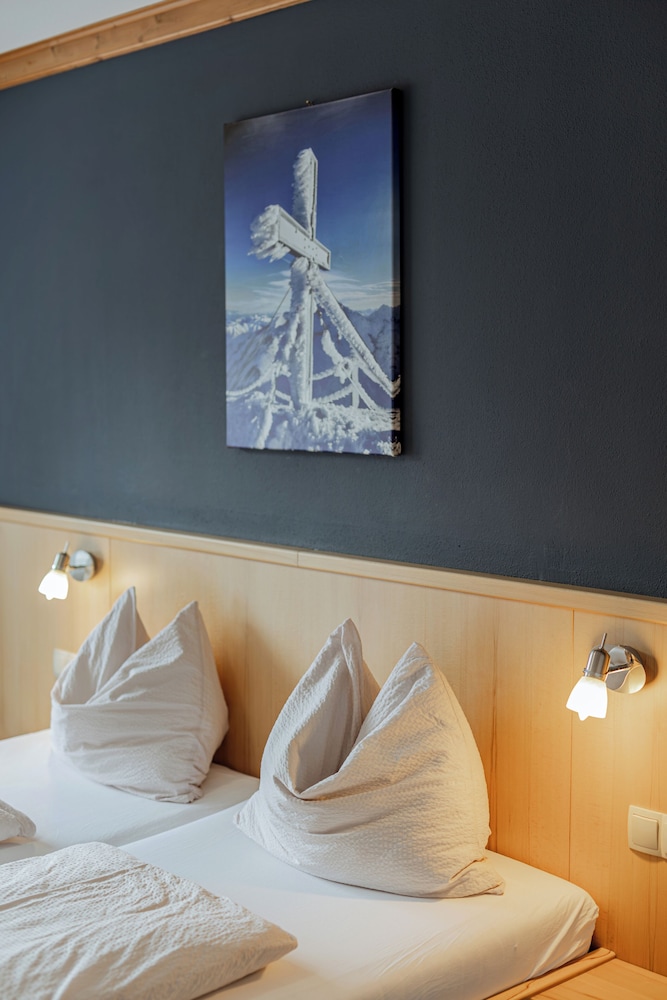 ESCHENHOF BED & BREAKFAST & MORE