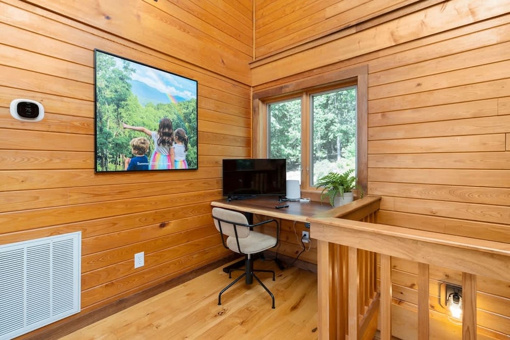 Love Afton Cabin - Family Home