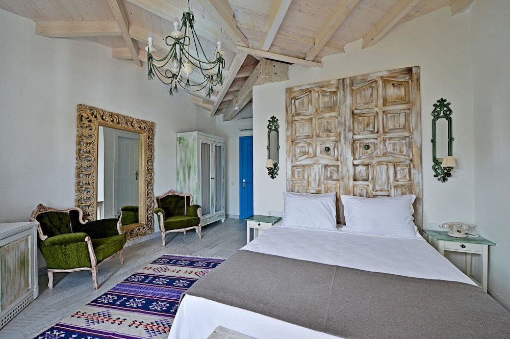 Bay C Otel - Image 52