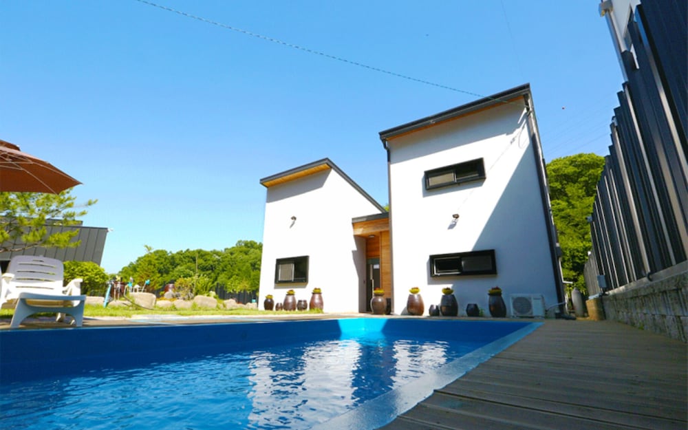 Cheongju Cheongnamdae Pool Villa view 3