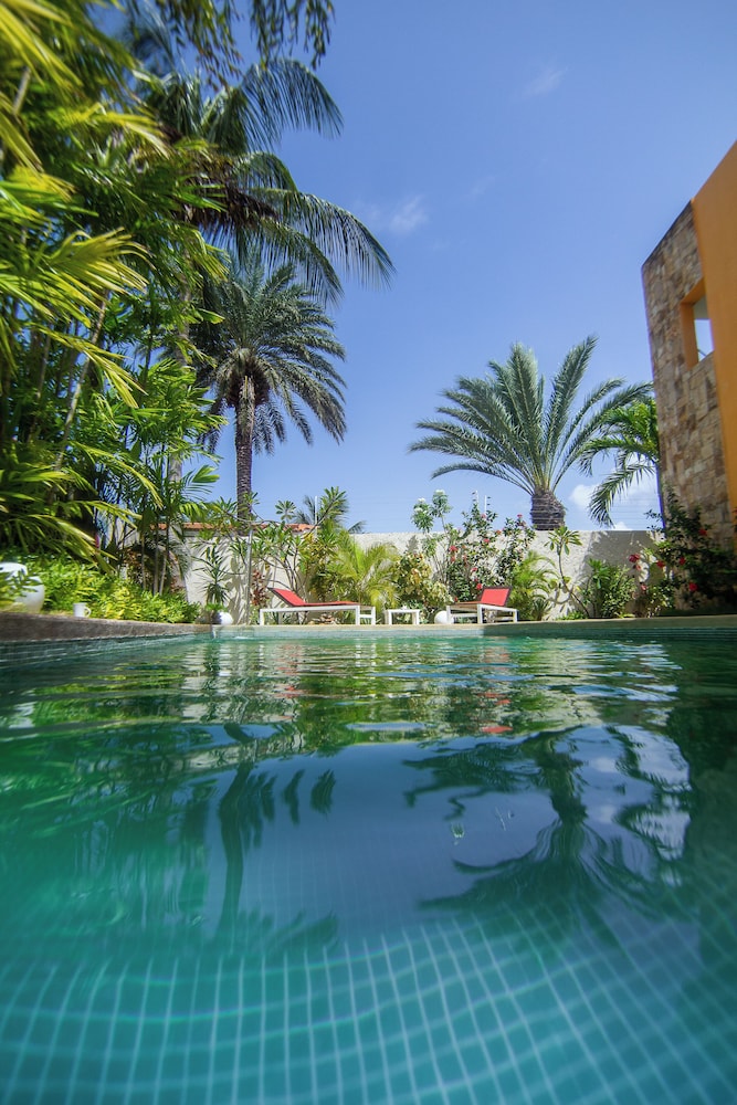 Posada Libert Hotel