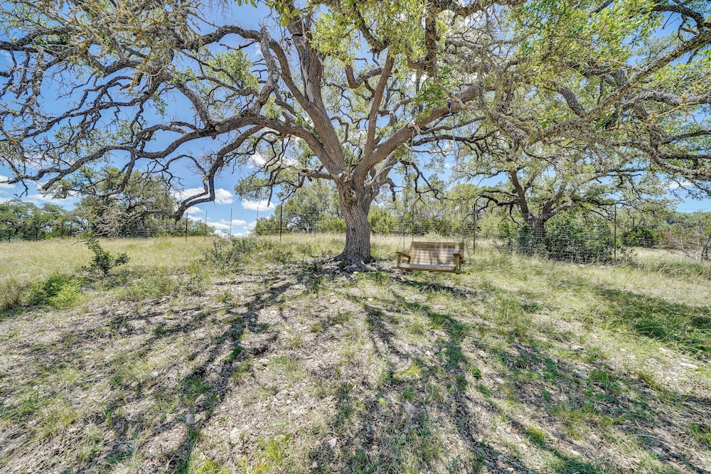 Swim, Hike & Unwind: Serene Hill Country Retreat