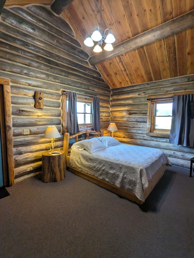 Gold Camp Cabins
