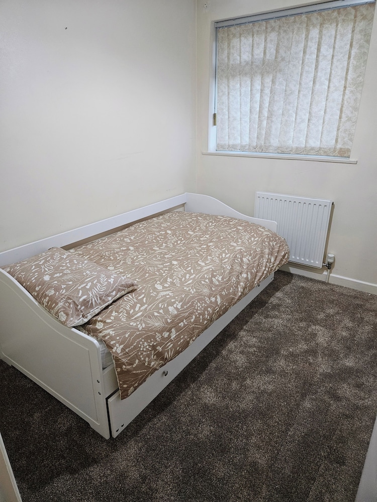 Stay,work, Relax Ideal for Crews and Long Stays