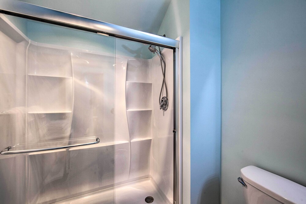 Unique Townhouse in Bavarian-style Neighborhood! - Property Image 12