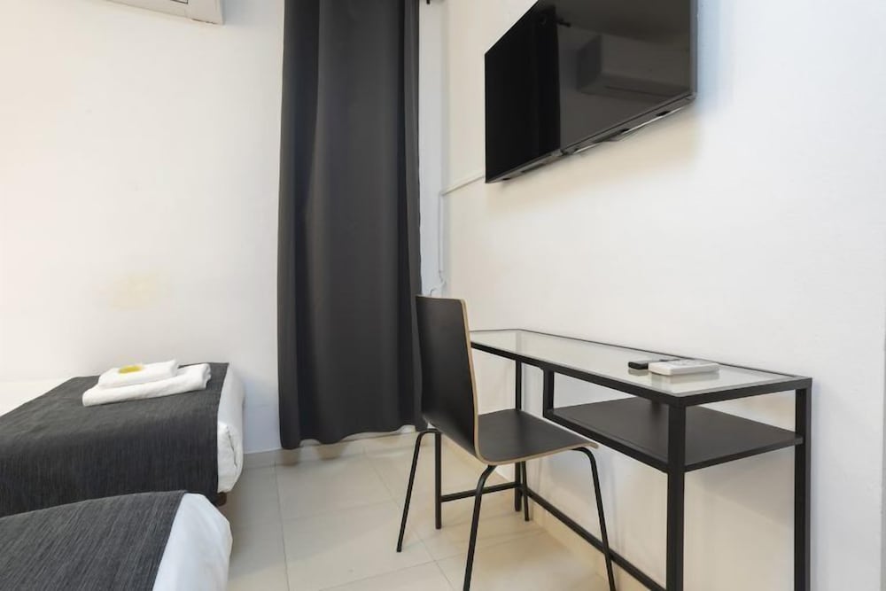 Hostal Bedmates