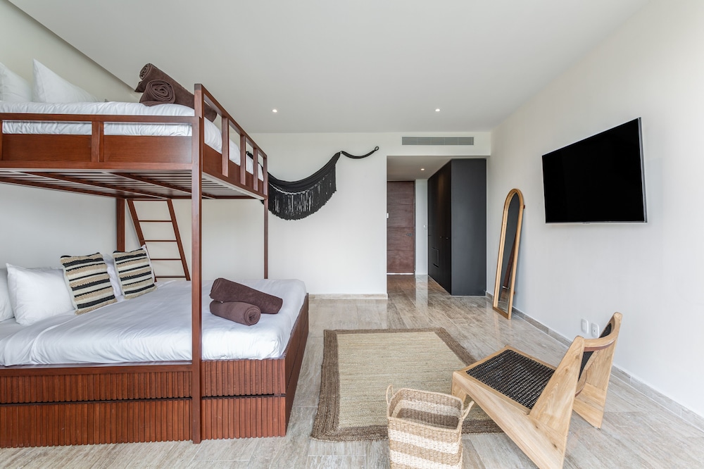 Mistiq Temple Luxury Apartments view 3