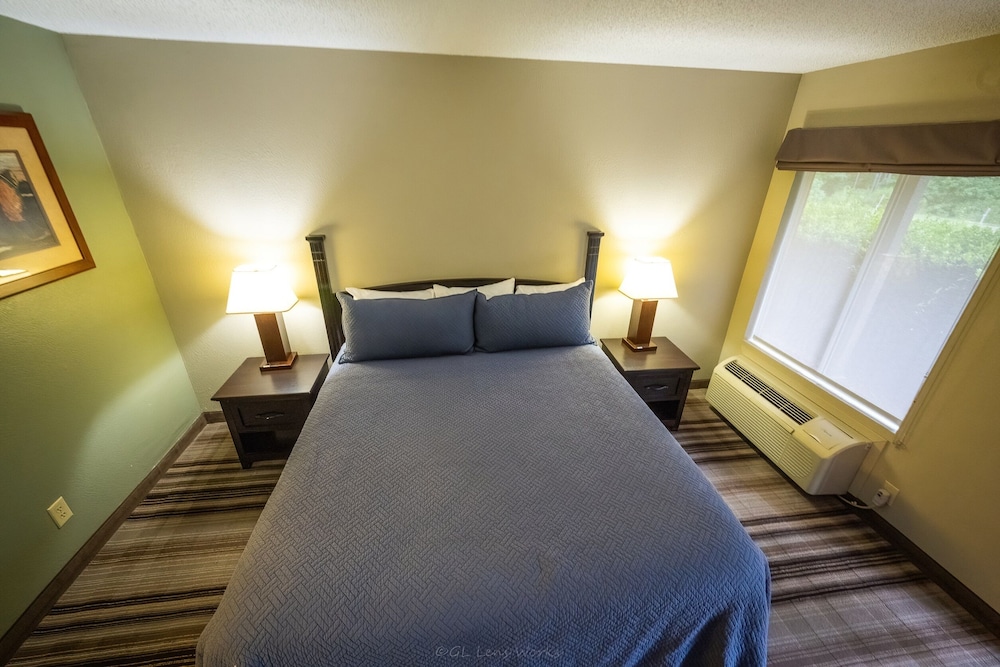 Rayburn Resorts