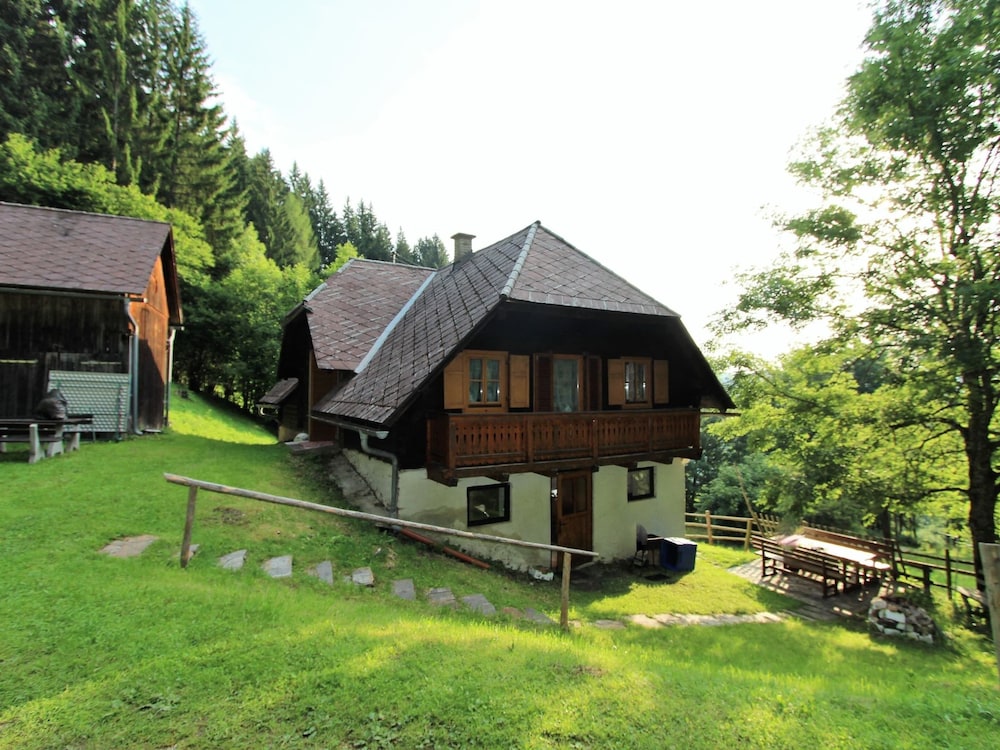 Spacious Chalet with Sauna near Ski Area in Wolfsberg view 2