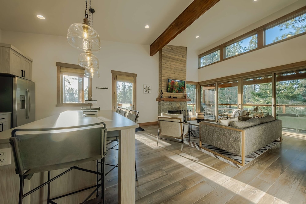 Wilderness Club Cabin Sleeps 7