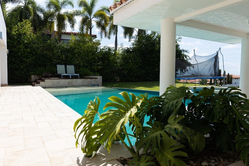 Villa Serenidad by Acomodo
