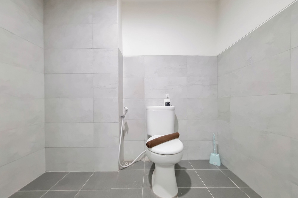 Spacious 2Br At Green Park Yogyakarta Apartment